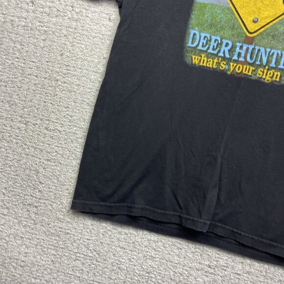 VTG Tennessee River Deer Hunter What's your sign Black Men’s Sz L T-Shirt - Picture 5 of 10